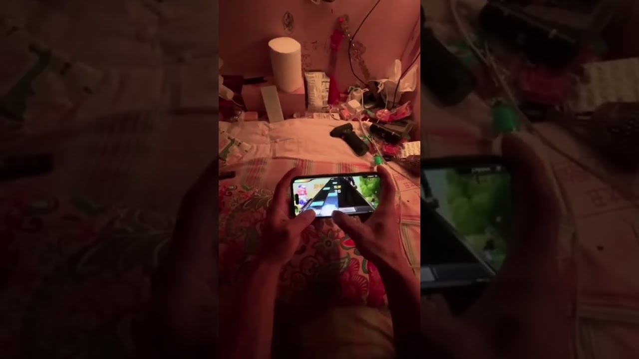 Playing rhythm master challenge wild bees flying. 