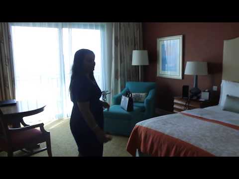 DUBAI  ATLANTIS HOTEL ROOM INSIDE
