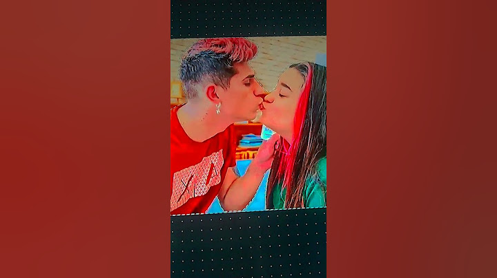Emilly vick e void se beijam ao público  😱😱😱😱
