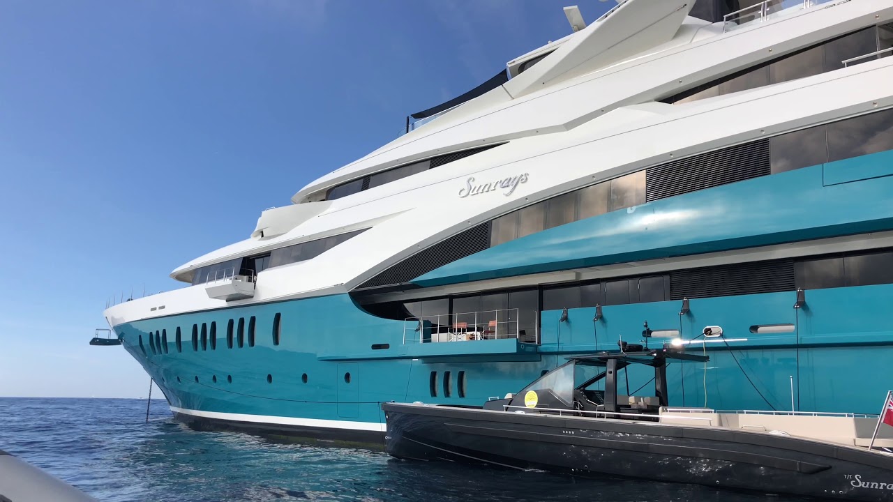 who owns sunrays yacht