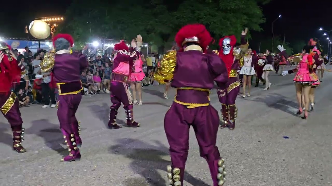 ANTA//LUIS BURELA PRESENTE EN LOS CORSO COLOR 2026 Agrupación Sangre nueva en la pista.