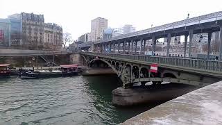 Le majestueux viaduc de Passy Tour eiffelجولة برجل ايفل باريز