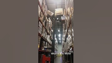 You Had One Job 😂 #fail #forklift #warehouse