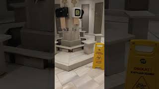 Akasya AVM mescit yapmış ama arkadaş çok güzel yapmış bayıldım en güzel AVM mescidi burası bence