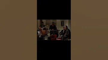 ما في ورد بيطلب مي الورد 
