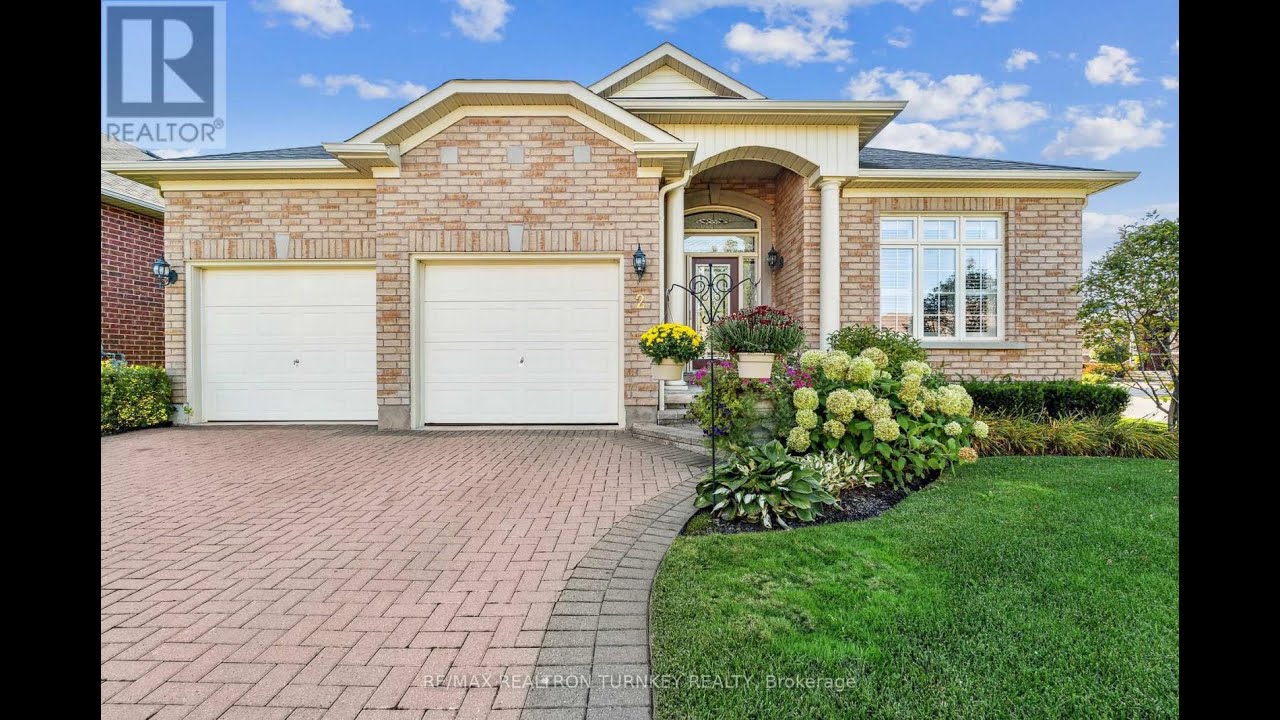 2 SUGGS LANE | Whitchurch-Stouffville (Ballantrae) Real Estate