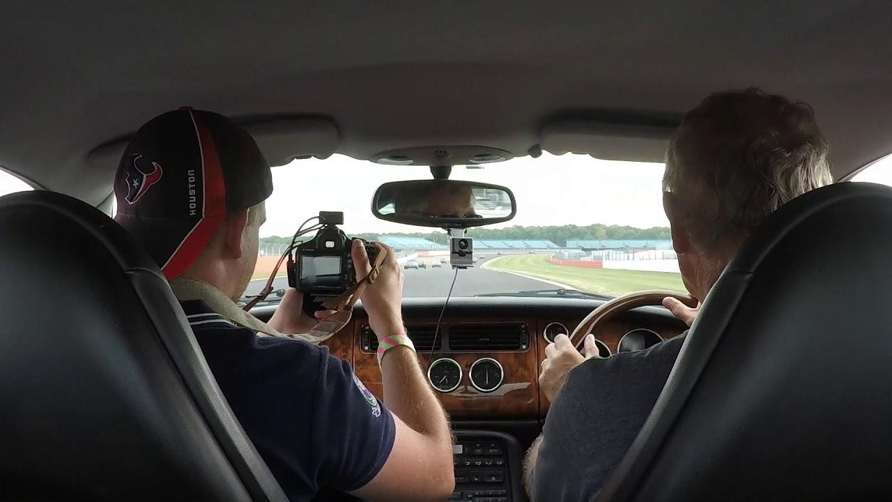 2018 Silverstone Classic parade lap