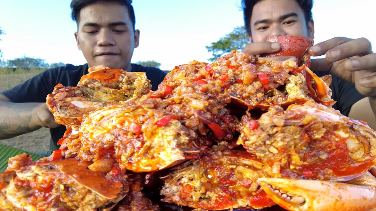 CHILI GARLIC BUTTER CRAB YouTube