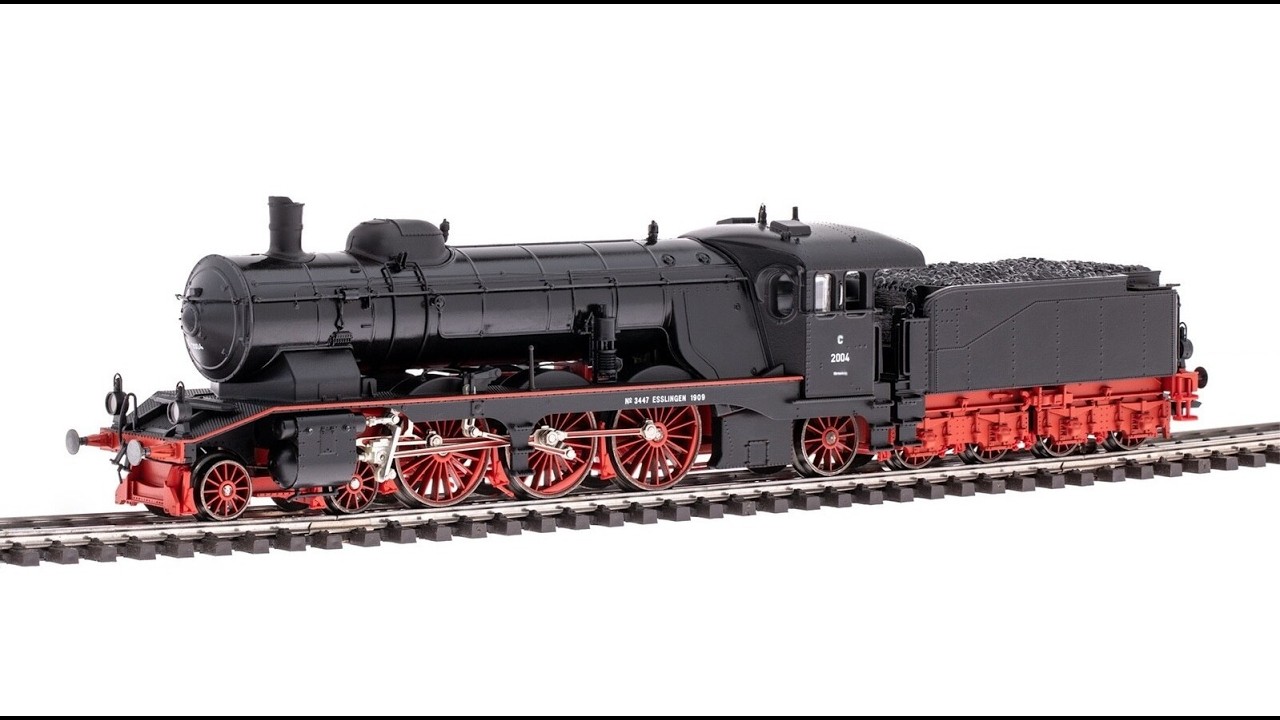 Märklin K.W.St.E. Class C 2004 (BR 18.1) Steam Locomotive pulling