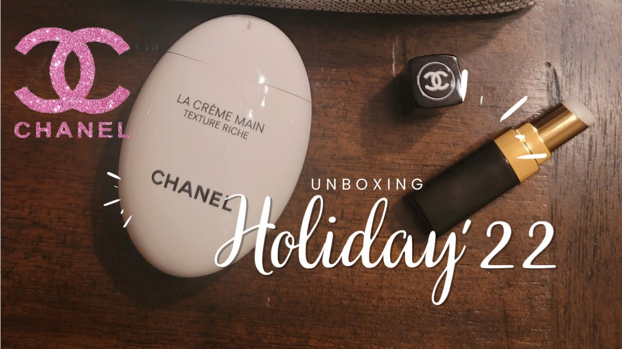 CHANEL HOLIDAY GIFT SET MAKEUP BAGS 