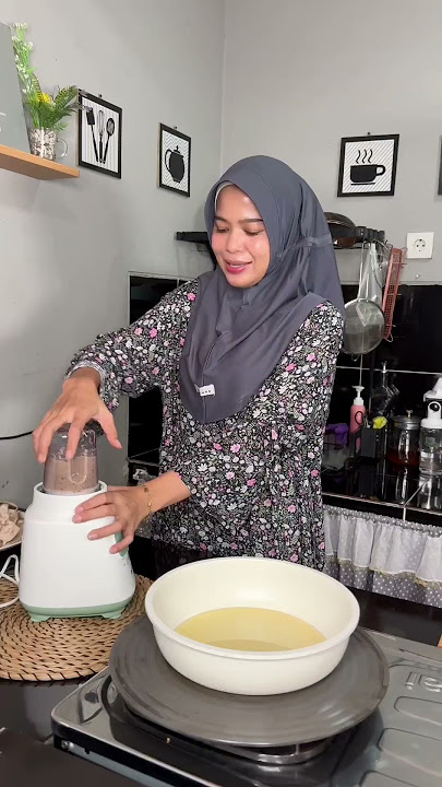 Cook clear soto using one chicken