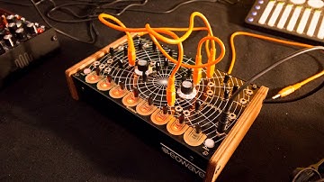Superbooth 2017: eowave Quantrid Swarm Synth