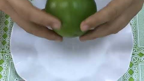 Cách lột vỏ quả quýt