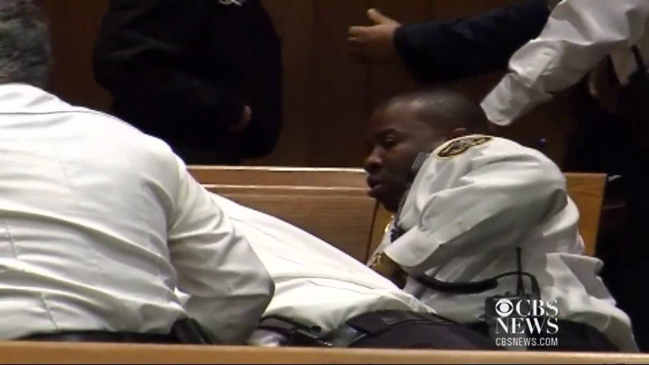 Family of murder victim go after suspect in court - YouTube