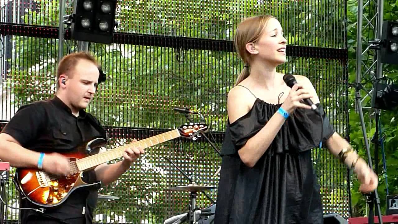 Ver Bin-Jip Belvárosi Fesztivál "The Ploy" en YouTube Ver Bin-Jip Belvárosi Fesztivál "The Ploy" en YouTube