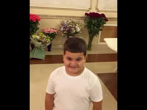 Седрак асатрян семья. Семья арама асатряна. Седрак асатрян семья. Дети асатряна. Зварт асатрян.