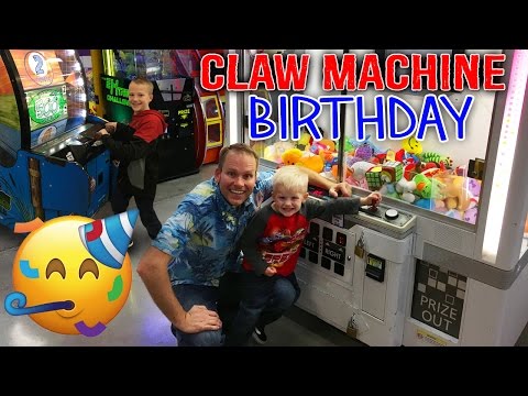Birthday Party!! Giant Claw Machines & Arcade Games for Kids