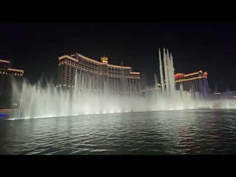 THE FAMOUS BELLAGIO HOTEL FOUNTAIN SHOW LAS VEGAS STRIP NEVADA USA #TRAVEL #TOURISM #PLACES #PINOY