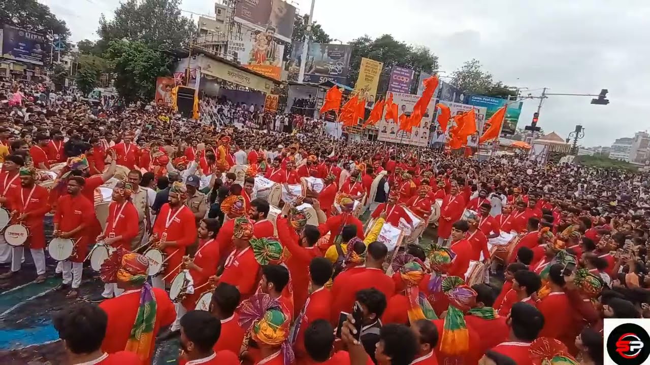Bol Bajrangbali Ki Jay. Ramanbaug dhol pathak. Alka chauk 2025. Ganesh visarjan. Dhol Tasha Dhwaj 