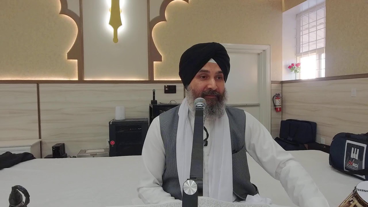 ਮਃ ੩ ॥ ਮਨੁ ਮਾਣਕੁ ਜਿਨਿ ਪਰਖਿਆ ਗੁਰ ਸਬਦੀ ਵੀਚਾਰਿ ॥