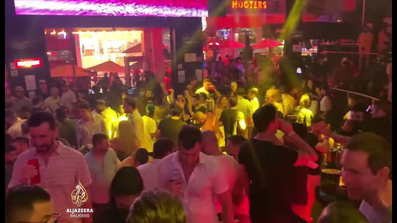 منتجعات المكسيك مكتظة، وعدد الإصابات في ازدياد