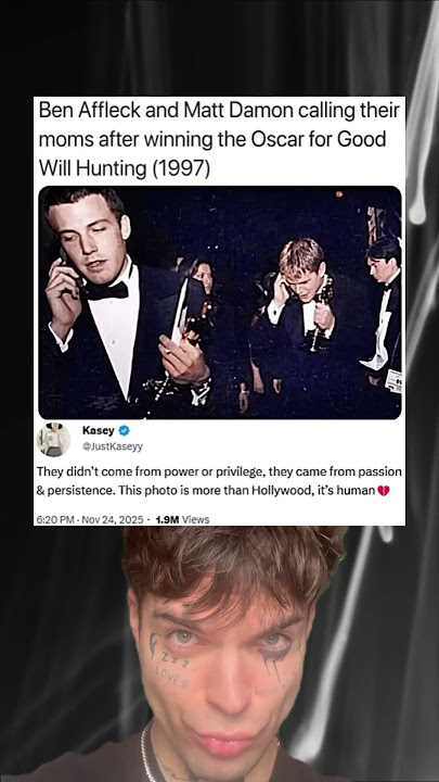 Matt Damon, Ben Affleck, and Robin Williams accept an Oscar in 1998