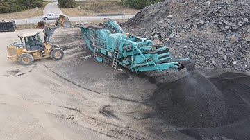 Asphalt recycling with Powerscreen Impact Crusher - XH320SR