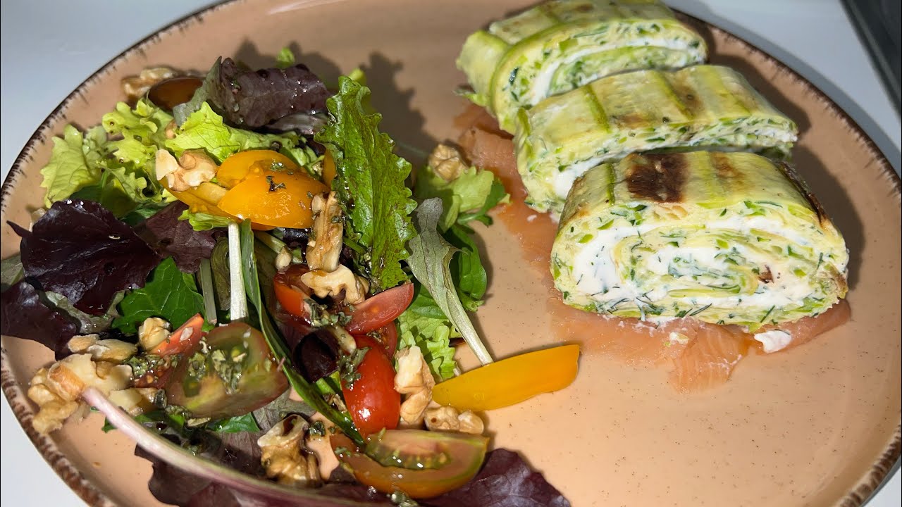 La roulade courgette au saumon et salade au noix - YouTube