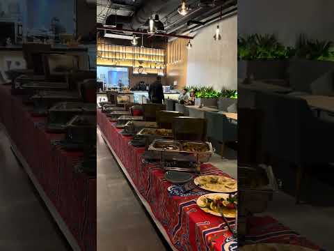بوفيه فطور رمضان مفتوح لتشكيلة متجددة من الأطباق اللذيذة والمقبلات والشوربات والحلويات بسعر 99 ريال