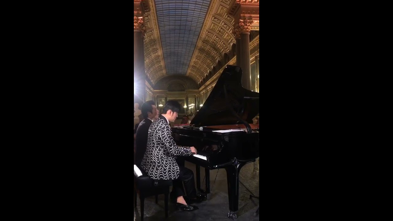 Re: [問卦] 周杰倫是不是變裝熟魔人了？