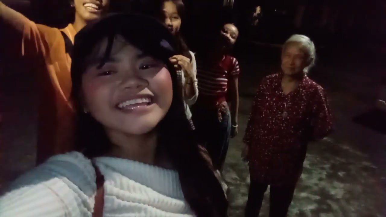 hahahaha nangaroling kami 🤣