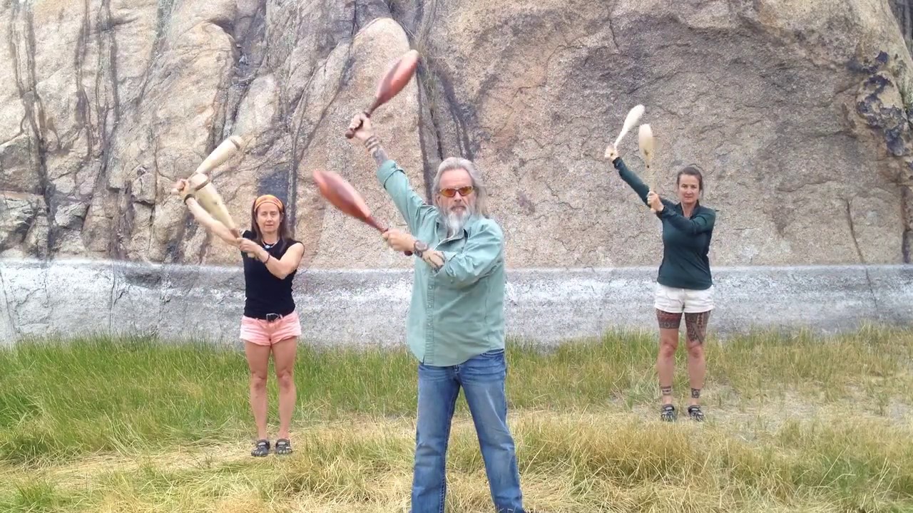 Indian Club Swinging Alternating Cross & Salute Tutorial - YouTube