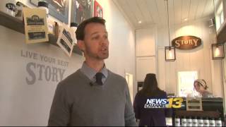 Tiny coffee shop attracts big crowd