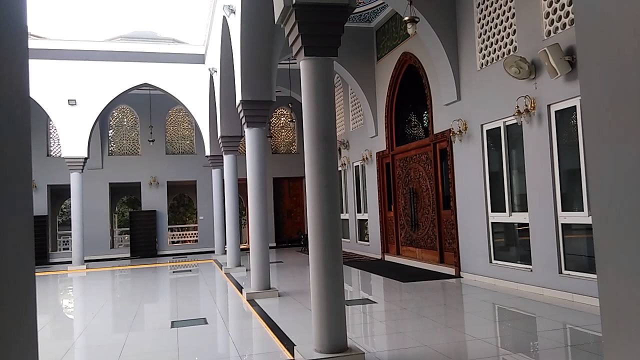 mosque in sukh chain gardans lahore YouTube