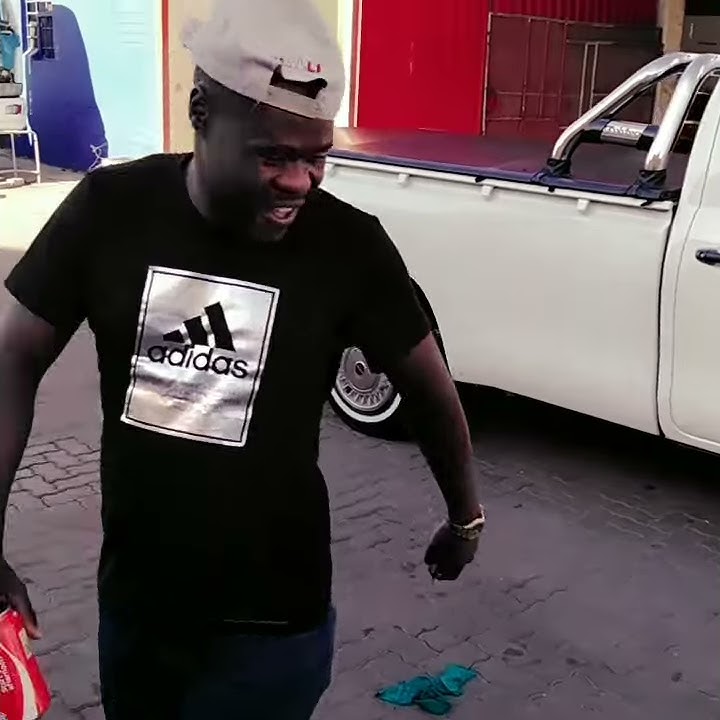 Qhubinja akasenantanga ufakazi wakhe uwena 👌👌