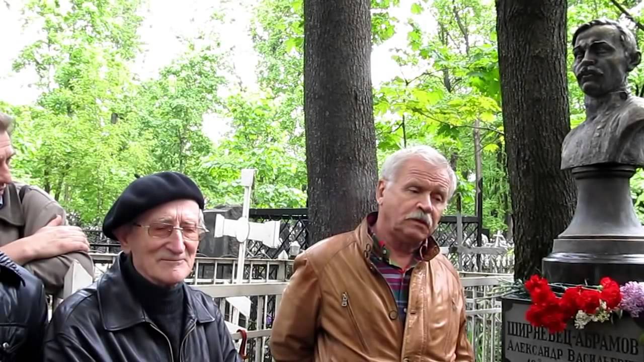 Есенин "Мы теперь уходим понемногу" читает С. Никоненко - YouTube