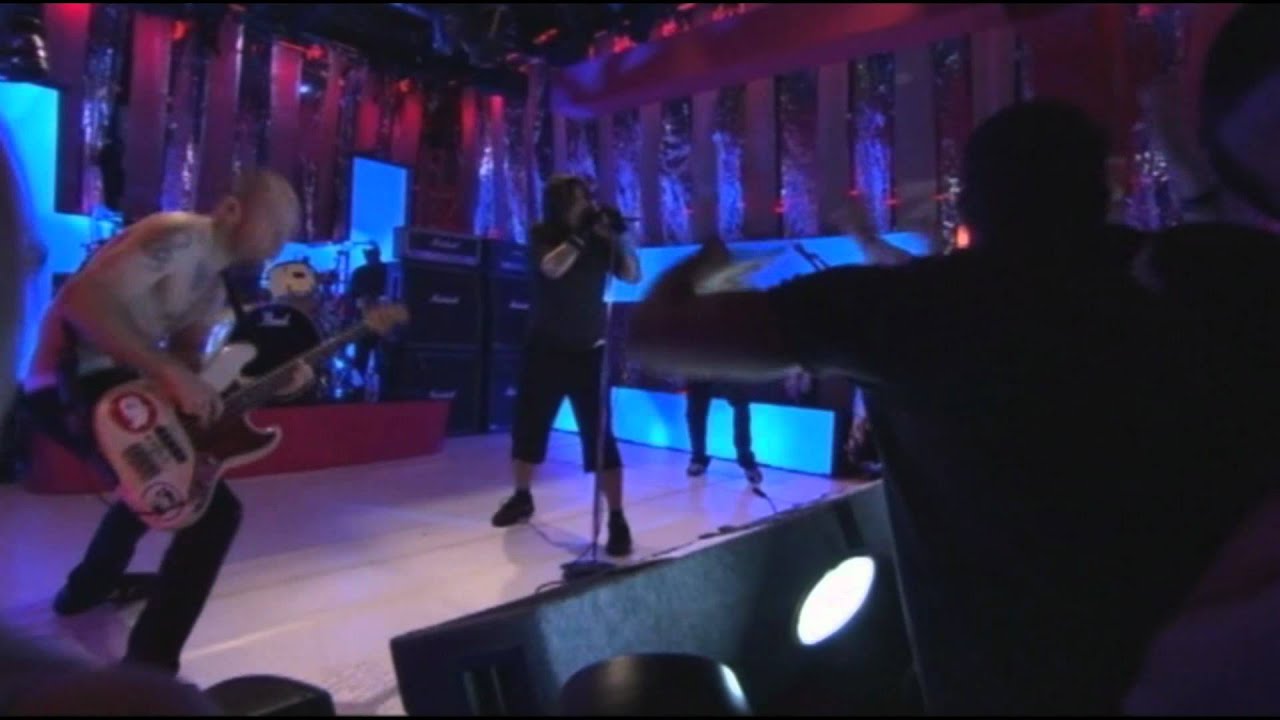 Watch Red Hot Chili Peppers - Intro & Can't Stop - Live at Fuse Studios on YouTube Watch Red Hot Chili Peppers - Intro & Can't Stop - Live at Fuse Studios on YouTube