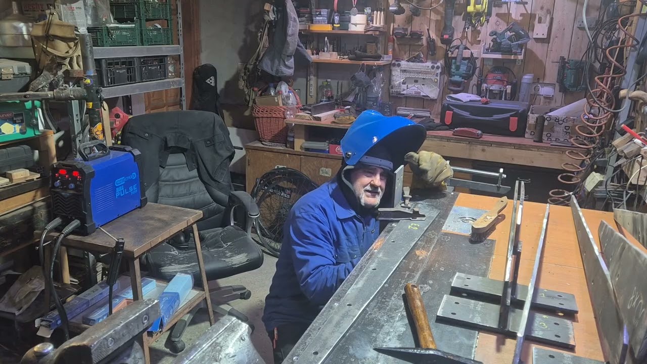 Gyökvarrat készitése bevontelektródás hegesztéssel. #panelektrod #stickwelding #lakatos 