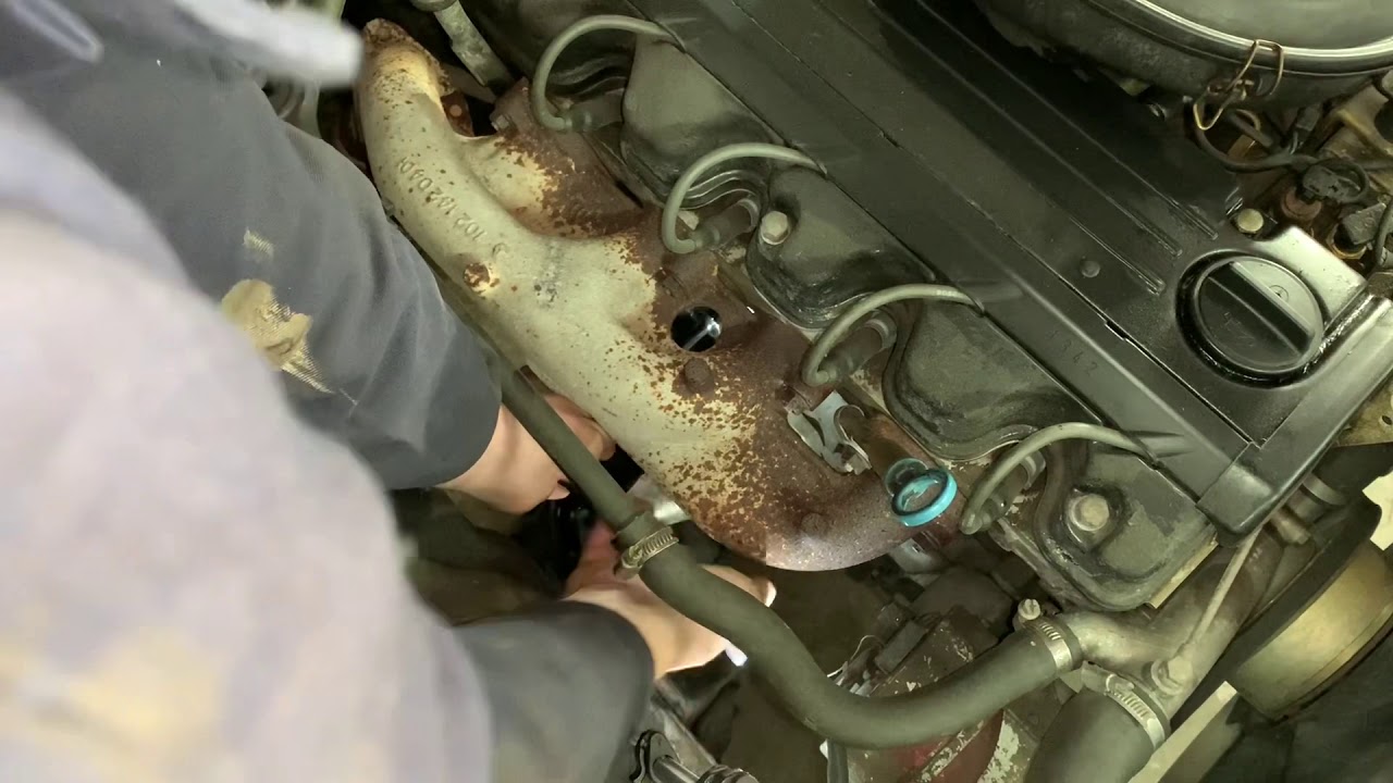 Mercedes Benz 230e w123 Thermostat and Coolant Change. YouTube