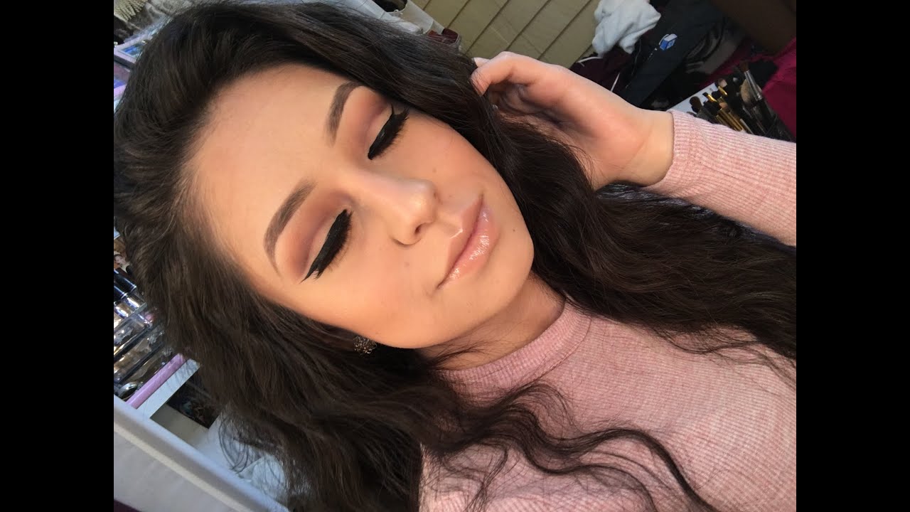 Smokey Cut Crease / Cut crease for beginners /