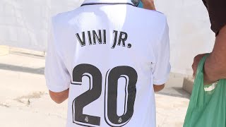 Antiviolencia propone un año sin entrar a estadios a los hinchas de los gestos a Vinícius
