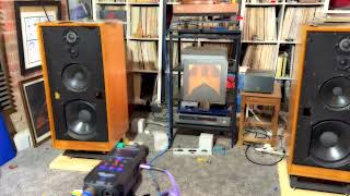 Lorenna McKennit Audio Note M1 MM Phono Preamp Sylvania 12AX7 + Chi 6922 No.2 Tube Output Test 3