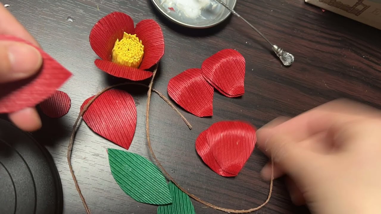 椿　ハンドメイド　クラフトバンド 紙バンドで椿を作りました。 - YouTube