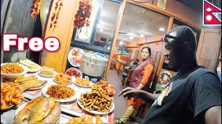 IS NEPALESE 🇳🇵STREET FOOD DELICIOUS? i tried in Pokhara