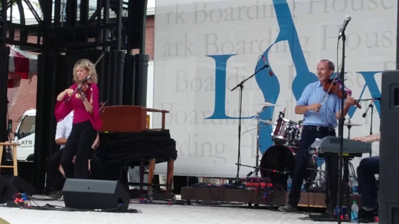 Mcmaster and leahy christmas tour