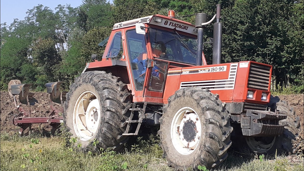 [SOUND] FIATAGRI 180-90 + ARATRO TRIVOMERE ENTROSOLCO LORENZO MORO