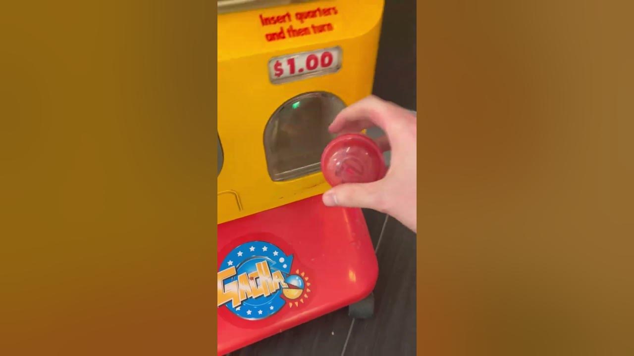 Day 7 collecting all 32 nfl keychains at the vending machine shorts