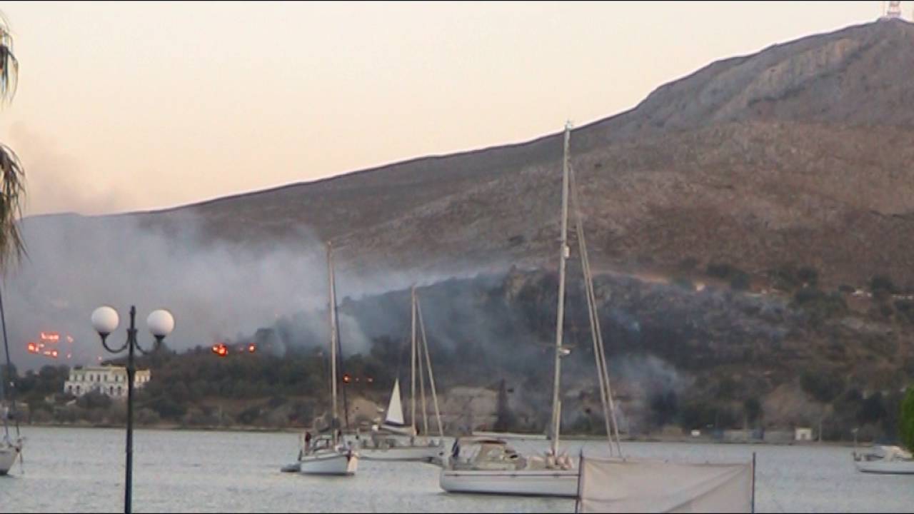 ΦΩΤΙΑ ΛΕΡΟΣ CANADER HOT SPOT 002