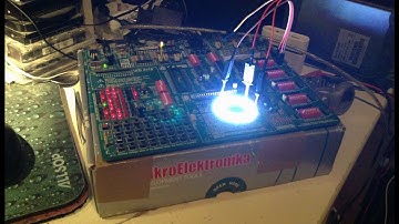 Sparkling NeoPixel Ring with LFSR PIC (MPASM)