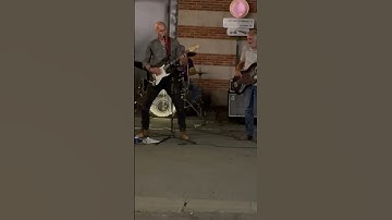 Thumbnail of BIG FAT MAMA STATUS QUO - CLASSIC ROCK GUITAR SOLOS - BRITISH CLASSIC ROCK IN FRANCE